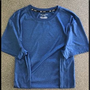 Tek Gear Dry-Tek Performance Shirt - Men’s XL